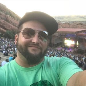 Meet your Posher, Dustin